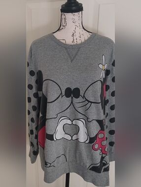 Disney Gray Crewneck with Mickey And Minnie Graphic